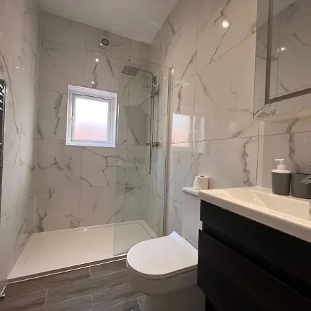 Ferienwohnung Star London Finchley Road 3-Bed Escape With Garden Exterior foto